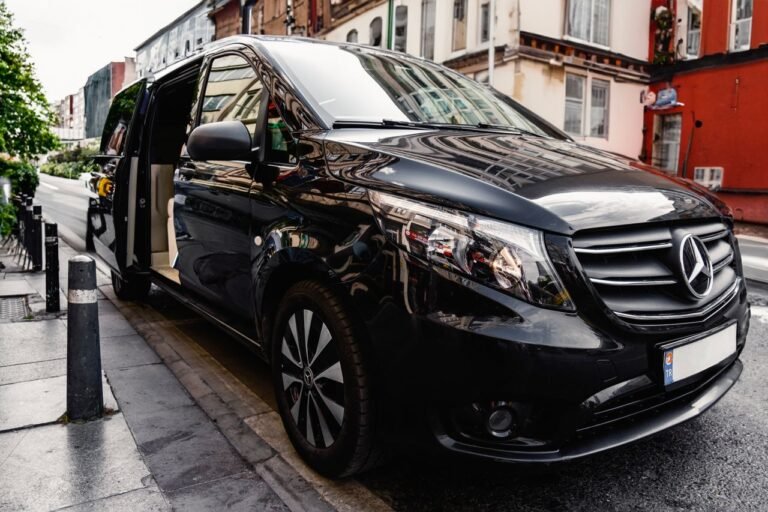 heathrow airport chauffeur service 24/7 availaible